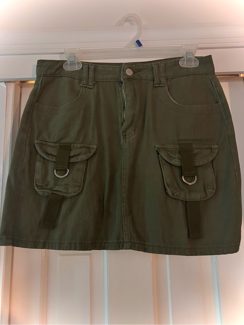 Y2K Utility Olive Green Cargo Mini Skirt - Size Medium - Picture 2 of 3